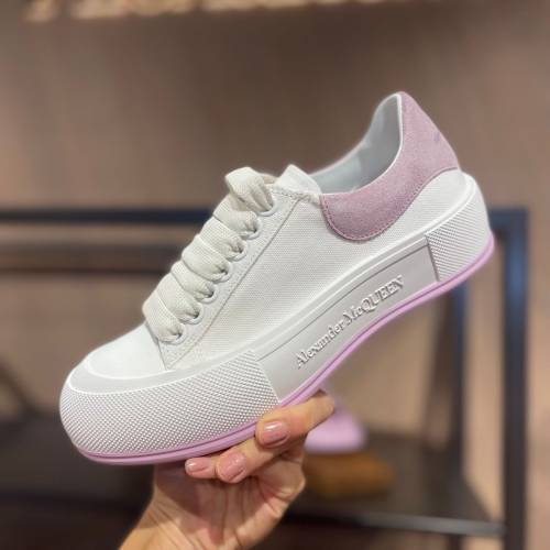 Alexander McQUEEN白布鞋（粉色）