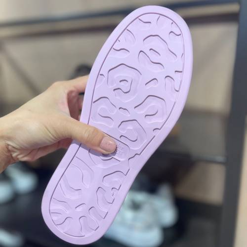 Alexander McQUEEN白布鞋（粉色）