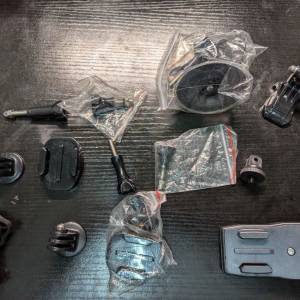 一堆 GoPro Action Cam 配件 有新有舊 A Bunch of Accessories