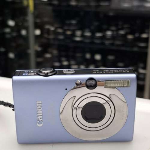 CANON IXUS 80 IS CCD 95% NEW   YASHICA EZ DIGITAL W-401 LIKE NEW