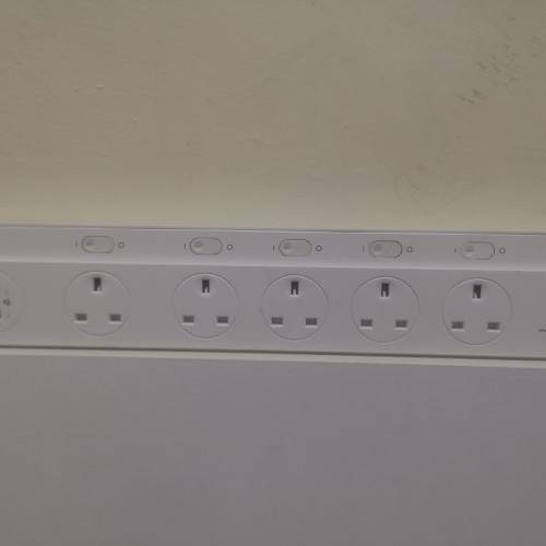 靚拖板  電批20w原裝快速充電  router