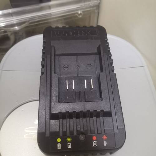 靚拖板  電批20w原裝快速充電  router