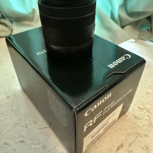 Canon RF35 F1.8