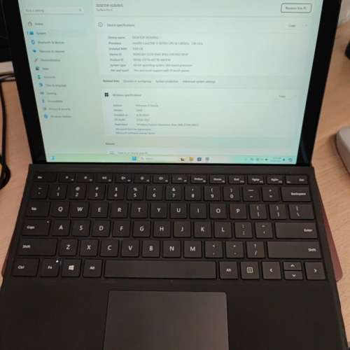 Surface Pro 6，i5-8250U，8GB RAM， 256GB SSD