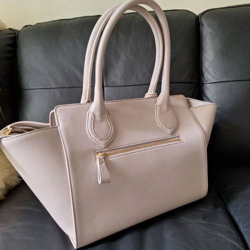 日本 Samantha Thavasa Handbag