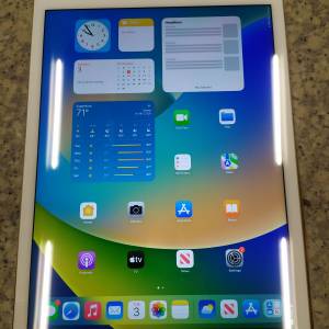 Apple iPad Pro 12.9' 32G (WIFI Version)  WiFi 版, 新，New  12.9 吋 屏