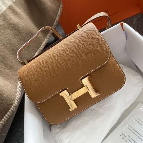 Hermes Constance to go