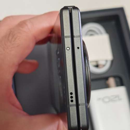 Vivo X Fold3 Pro 絨黑色16G+1TB