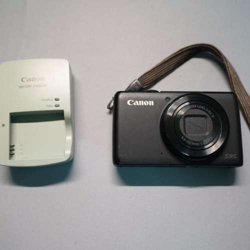 Canon S95
