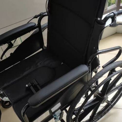 手推輪椅車