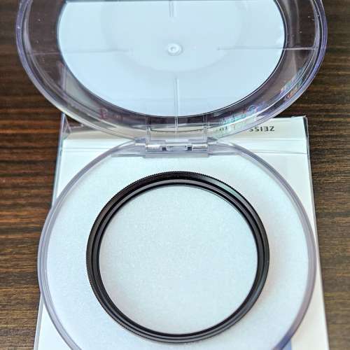 幾乎全新 Zeiss T* 67mm UV Filter