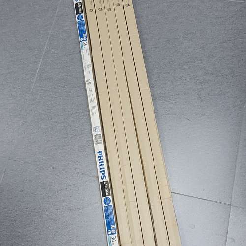 4  呎Philips 菲利蒲光管 fluorescent lamp 48"