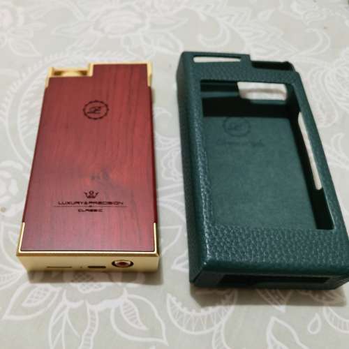 Luxury Precision LP6 gold