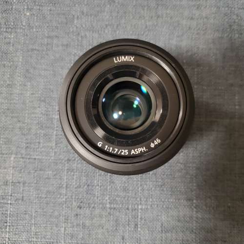 Panasonic Lumix 25mm F1.7 (M43 MFT) + hoods + CPL