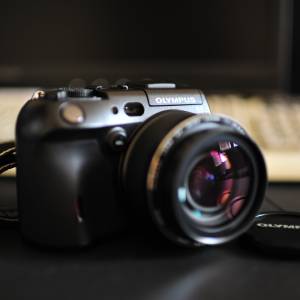Olympus C-8080 Wide Zoom + Extension len WCON-08D + Lens Adapter CLA-8 (一代...