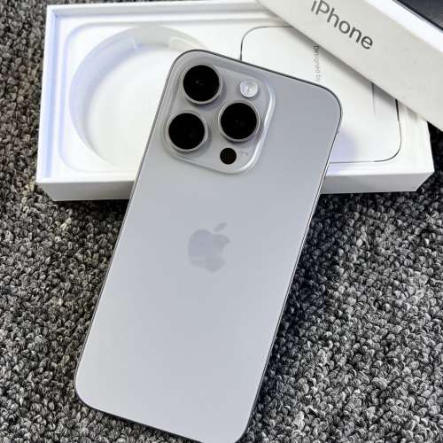iPhone 15 Pro  256G国行🇨🇳  6.1英寸全屏A17Pro最强处理器 电池效率 🔋90%   保...