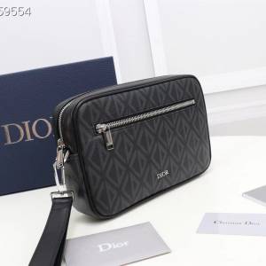 Detachable leather strap for clutch  Internal 6 card slots  Front zipper pocket