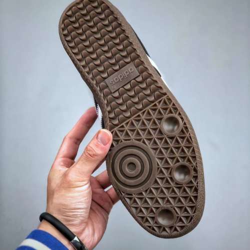 Gentlemen de training football style all low top leisure sports shoes