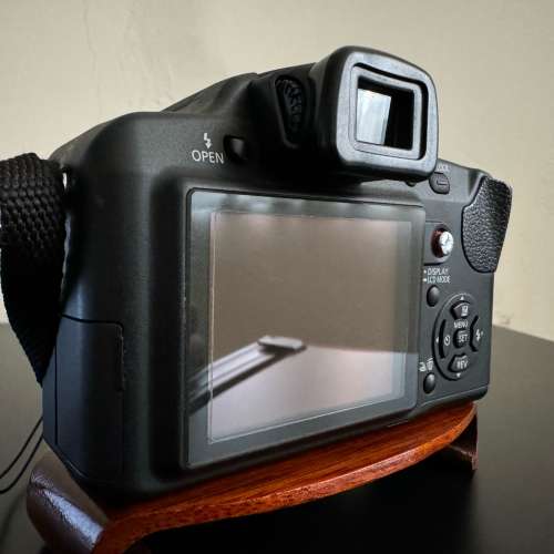 Canon HV10 HDV Camcorder / Panasonic Lumix DMC-FZ18 / Olympus Camedia C-770 UZ