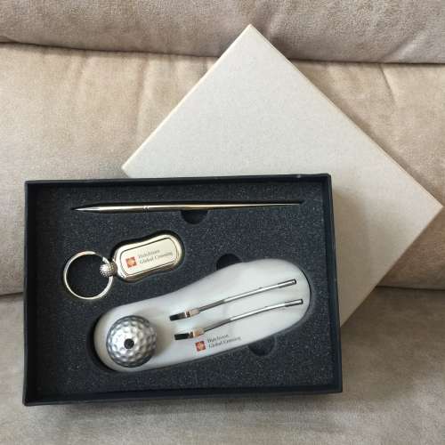 HUTCHISON GLOBE CROSSING Pen + Card Holder + Keychain NEW 紀念品 筆 + 名片座 +...