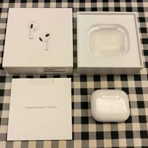 Apple AirPods 3 充電盒 行貨 95%新 非常少用和新淨 電量和操作全正常 全套有盒齊說...