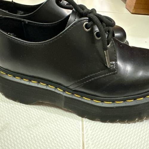 Dr. Martens 1416 Quad 光面厚底鞋