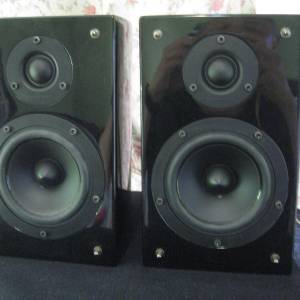 Marantz M-LS502/E1B Speakers