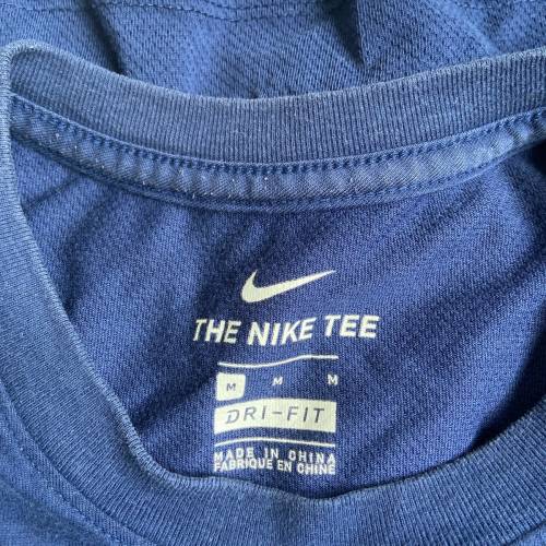 nike t shirt