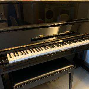 Yamaha U1F 日本製鋼琴