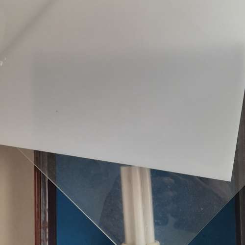 燈箱10x8x3寸。 有三塊黃金膠鏡面/白色膠面/透明膠面。做成後未用過要自行駁電。no...