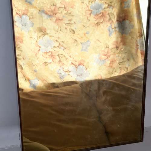 燈箱10x8x3寸。 有三塊黃金膠鏡面/白色膠面/透明膠面。做成後未用過要自行駁電。no...