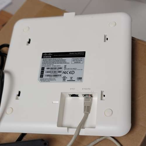 Cisco WAP571 + TP-Link TL-POE160S PoE Injector