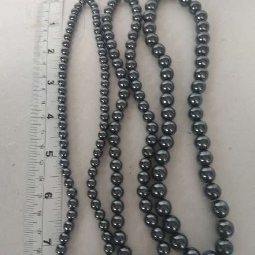 一手三條貝珠串shell pearl，6/8/10mm 約16寸，清貨三條共售180元歡迎出價。no.A9....