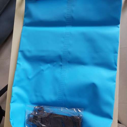 海洋公園 水上樂園 Water World 15L 藍色防潑水防水袋