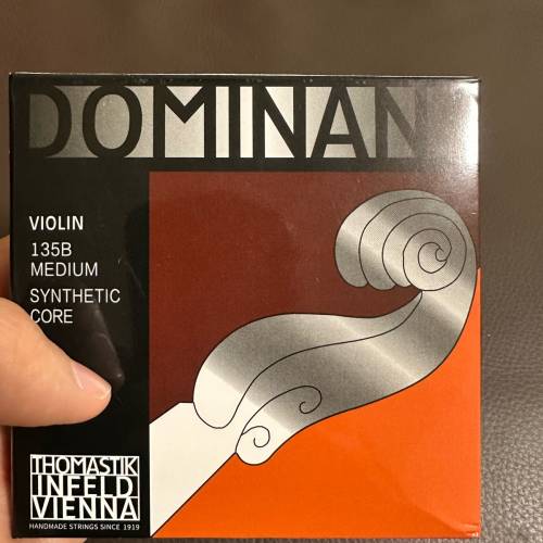 Thomastik Infeld Dominant 135B 小提琴弦線套裝 4/4
