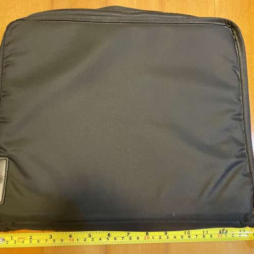 Ysaccs 公文袋或notebook袋   made in Japan 日本製 九成新，保養良好