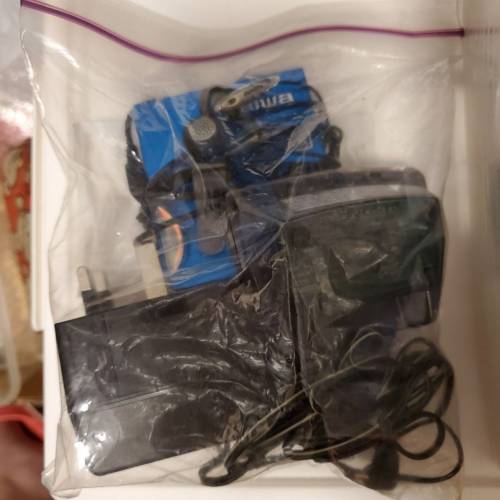 Aiwa AM-HX100 MD機 (鈦金屬藍色)