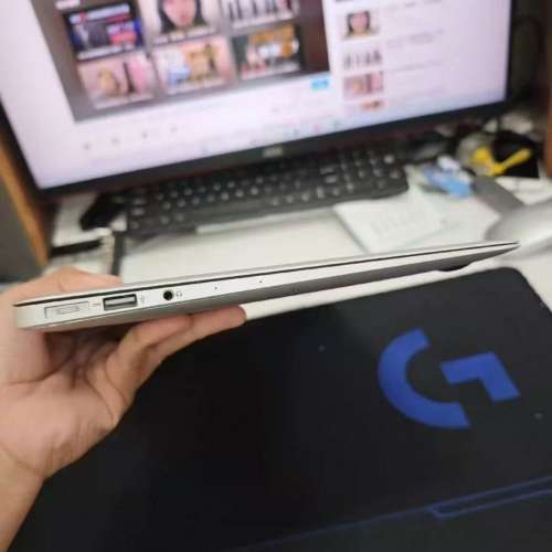 13.3寸 IntelCore i7 macbook Air 高配筆記本電腦，8GB記憶體 ，256G固態SSD硬盤，...