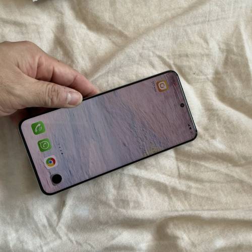 小米15pro 亮銀 16gb+512 (購於領域，18 個月保）