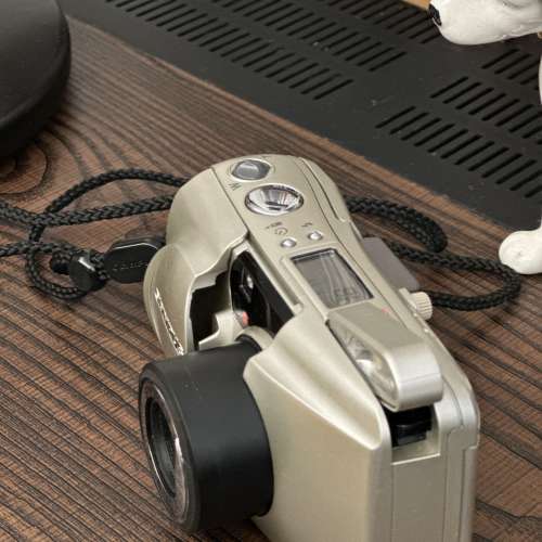 出售olympus stylus （mju) zoom105菲林相機一部，100%正常，外覿80%新，見面可試及...