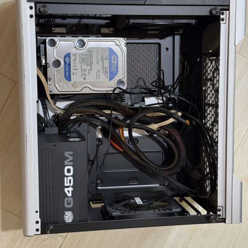 ITX 機箱+ 450W火牛 + 風扇x2