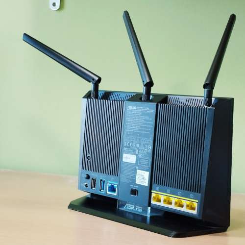 華碩 ASUS RT-AC68 Router 路由器 ..... !!