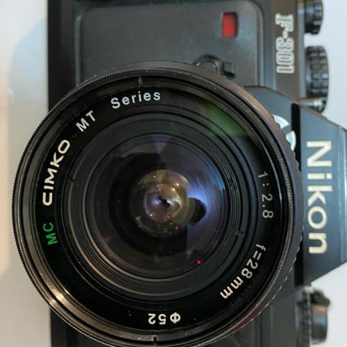 Nikon. F301