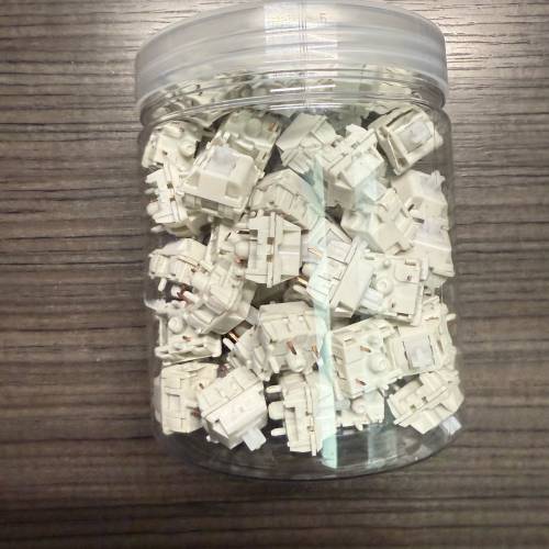 Holy Panda Switches(Lube and filmed with 205g0) 110pcs 聖熊貓軸