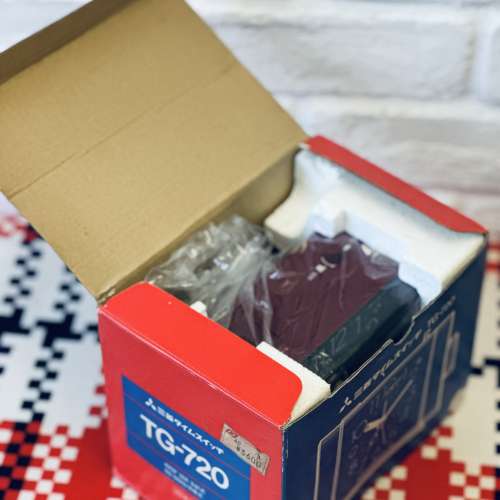 出售 全新 日本三菱坐枱時鐘一個,可作電源計時開關,亦可作為時鐘之用,100%正常,100...