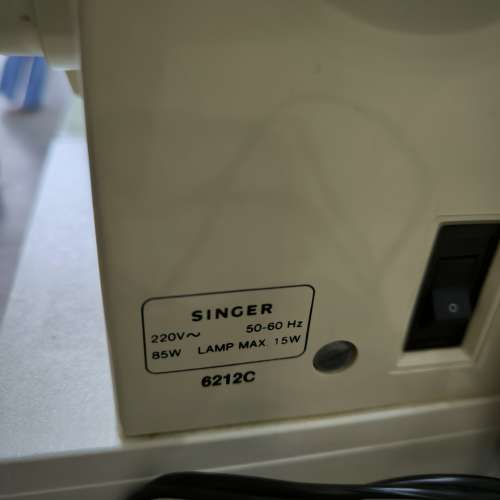 勝家衣車 6212C   底盤唔轉平售$150