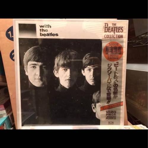 全新日本限量絕版the beatles 1020 塊砌圖 （每盒有限量號碼在盒 ）每盒$3000 made...