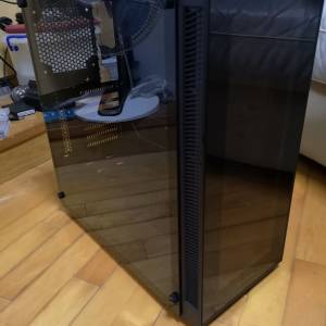 環保價Sharkoon 側透ATX 機箱
