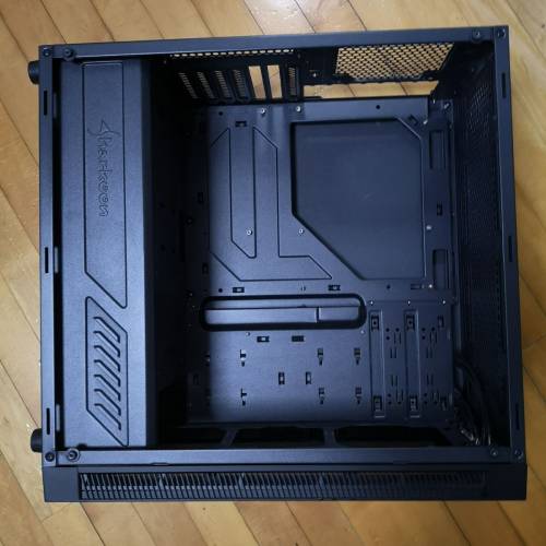 環保價Sharkoon 側透ATX 機箱