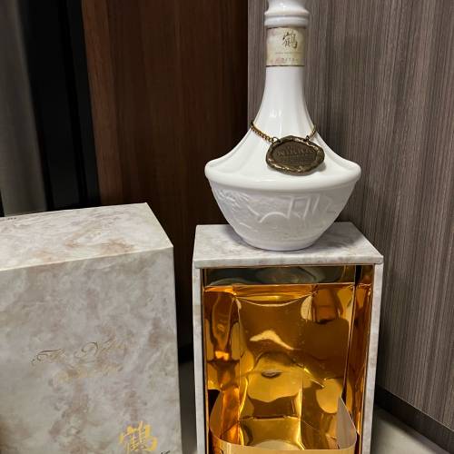 Nikka 鹤 17年 白瓷瓶版  700ml  （極罕）